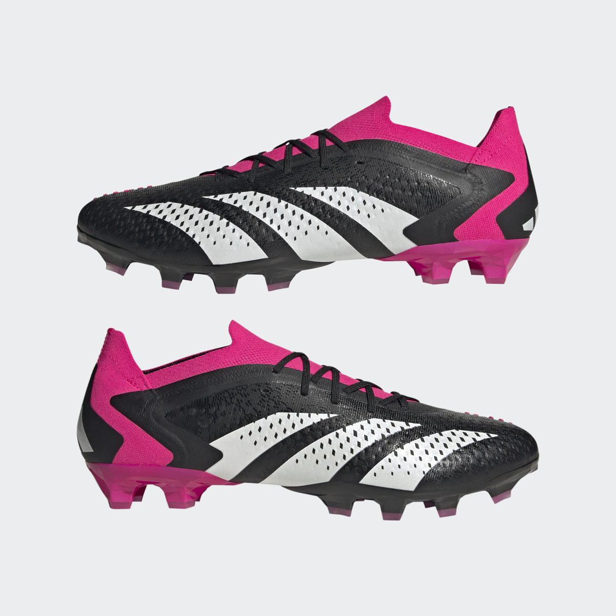 Adidas Bota de fútbol Predator Accuracy.1 Low césped artificial. 11