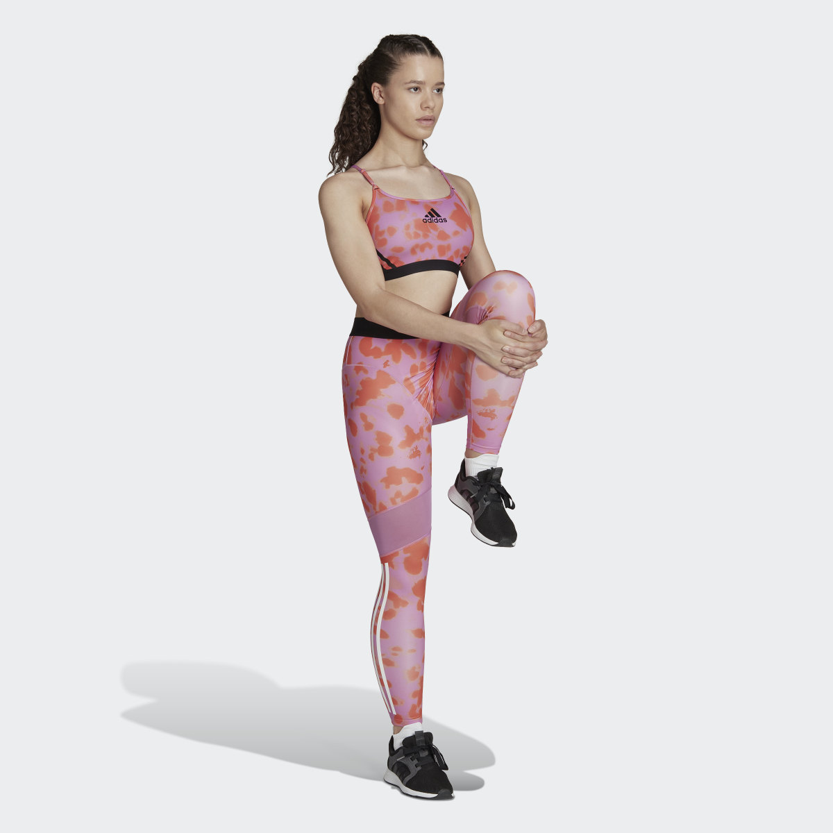 Adidas Aeroreact Light-Support Hyperglam Printed Bra. 4