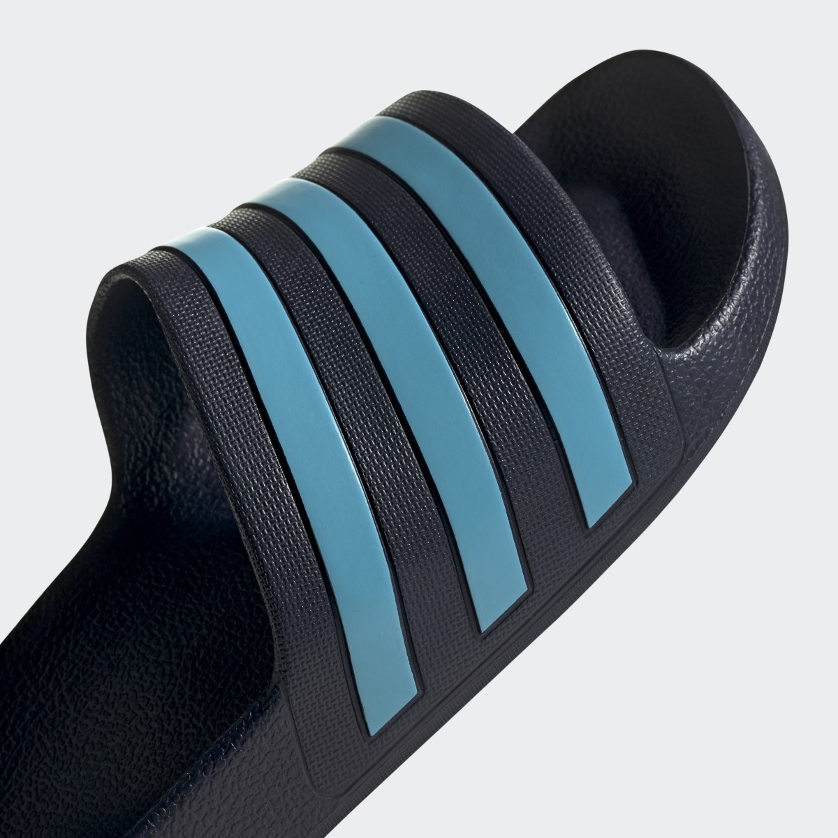 Adidas Chancla Adilette Aqua. 8