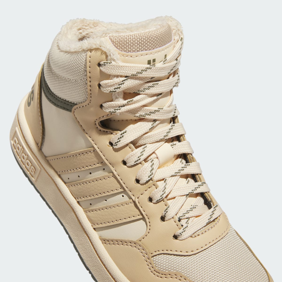 Adidas Sapatilhas Hoops Mid 3.0 – Criança. 11