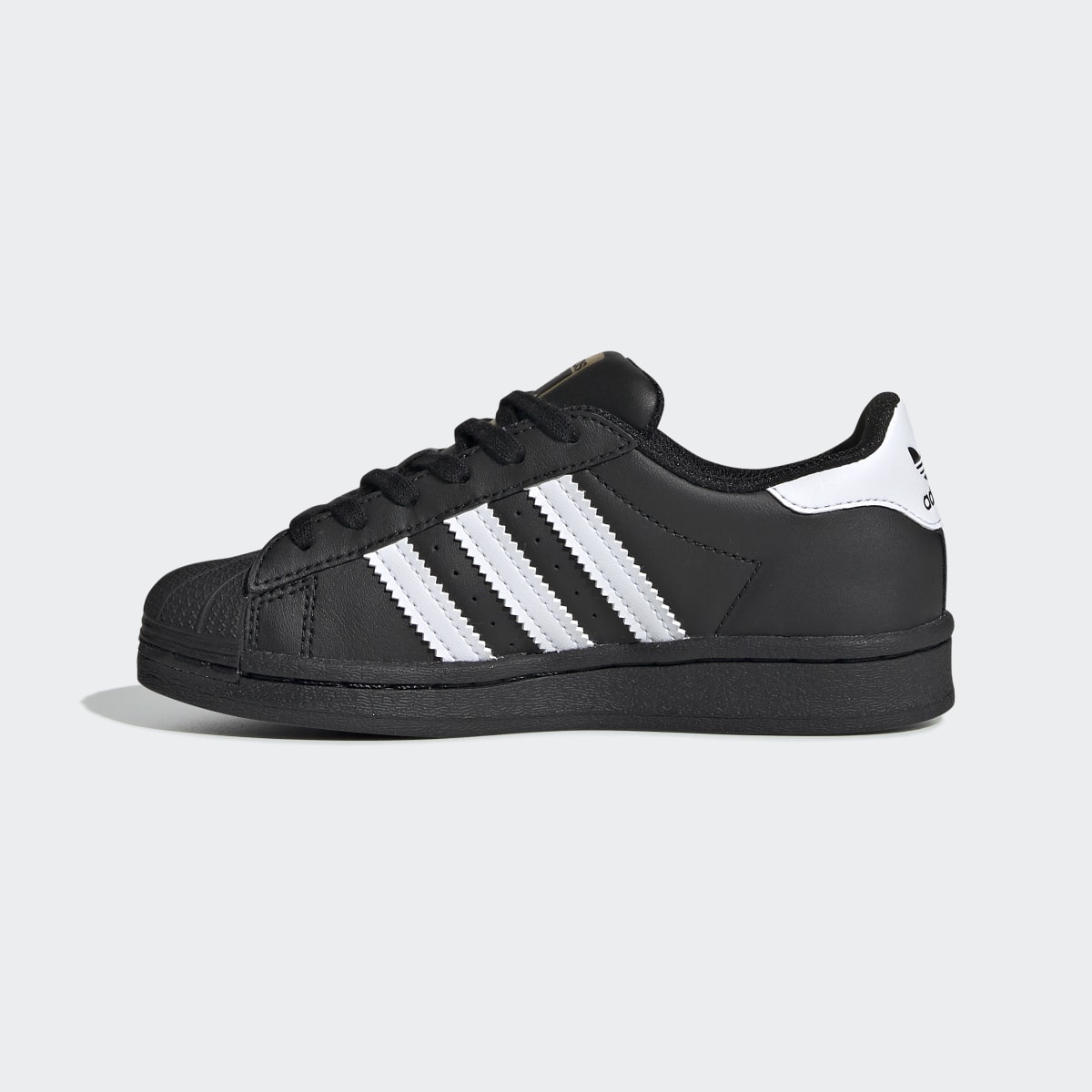 Adidas Chaussure Superstar. 8