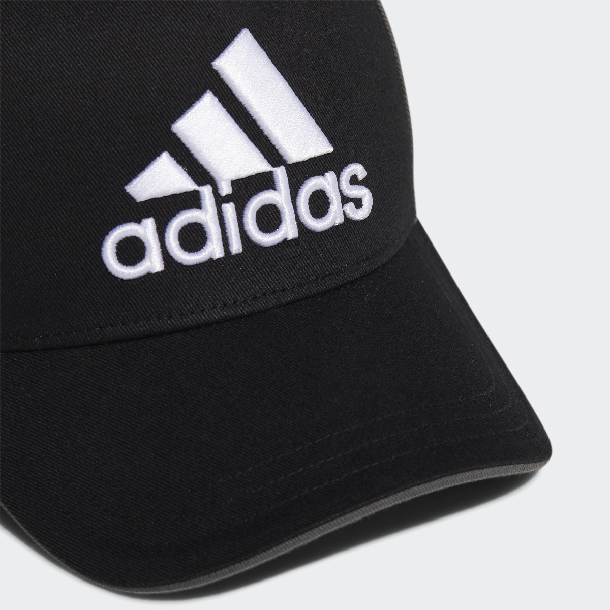 Adidas Cap. 4