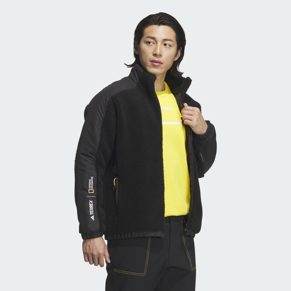 Adidas National Geographic High-Pile Fleecejacke. 4