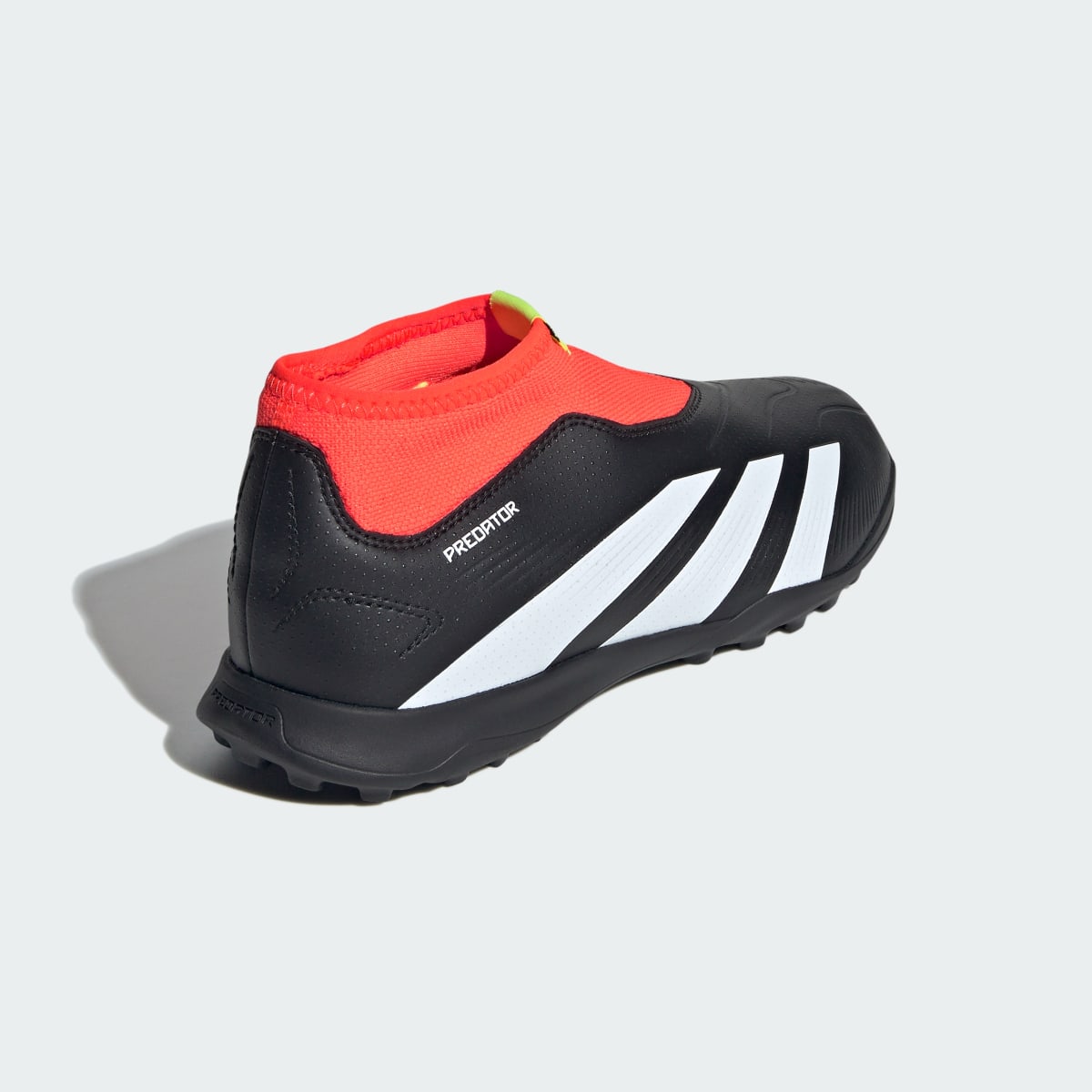 Adidas Calzado de Fútbol Predator 24 League Sin Cordones Pasto Sintético. 7