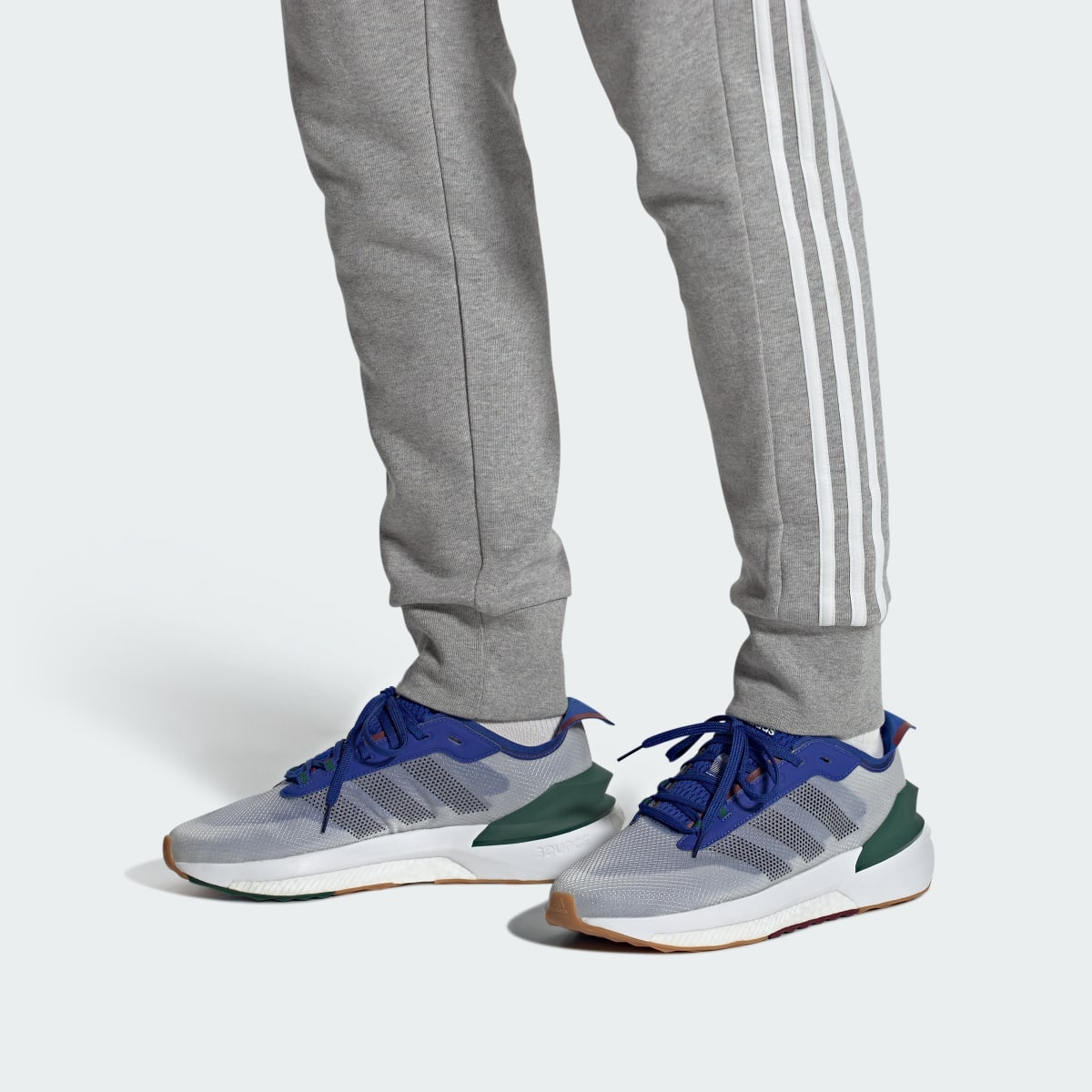 Adidas Chaussure Avryn. 5