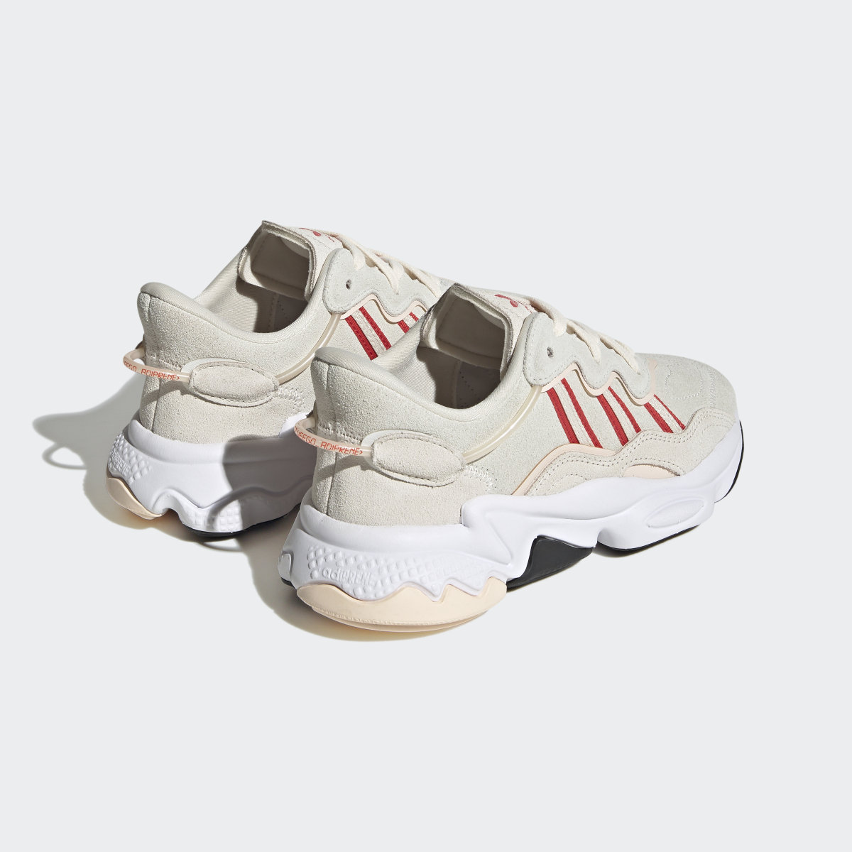 Adidas Chaussure OZWEEGO. 6