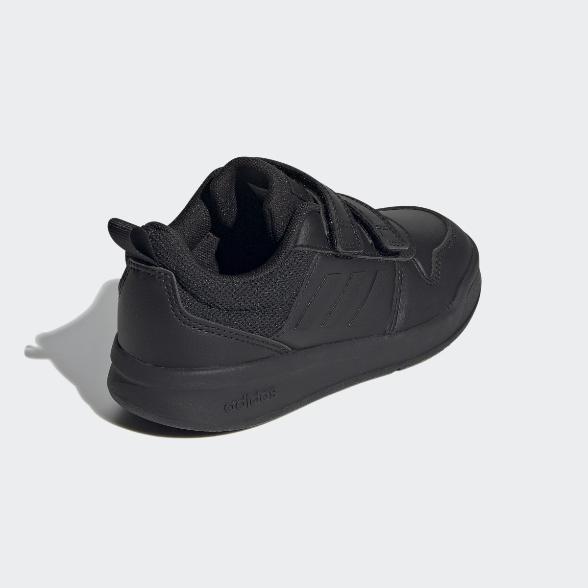Adidas Tenis Tensaur. 7 Adidas Tenis Tensaur. 7