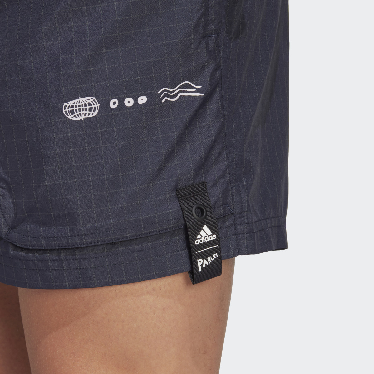 Adidas Parley Buckle Cargo Badeshorts – Genderneutral. 5