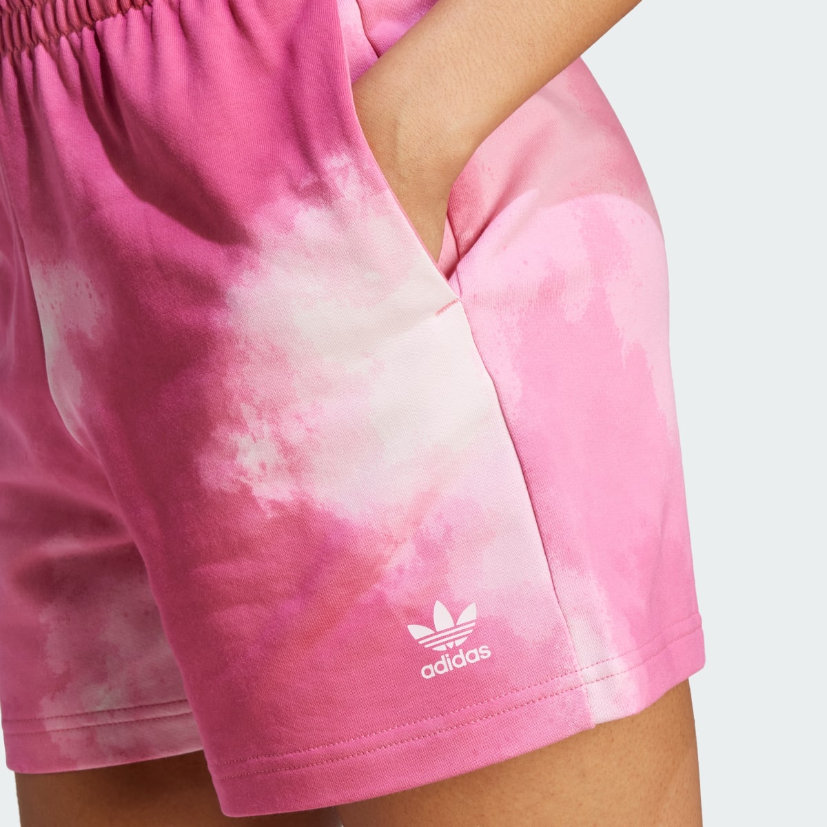 Adidas Short jersey dégradé. 5