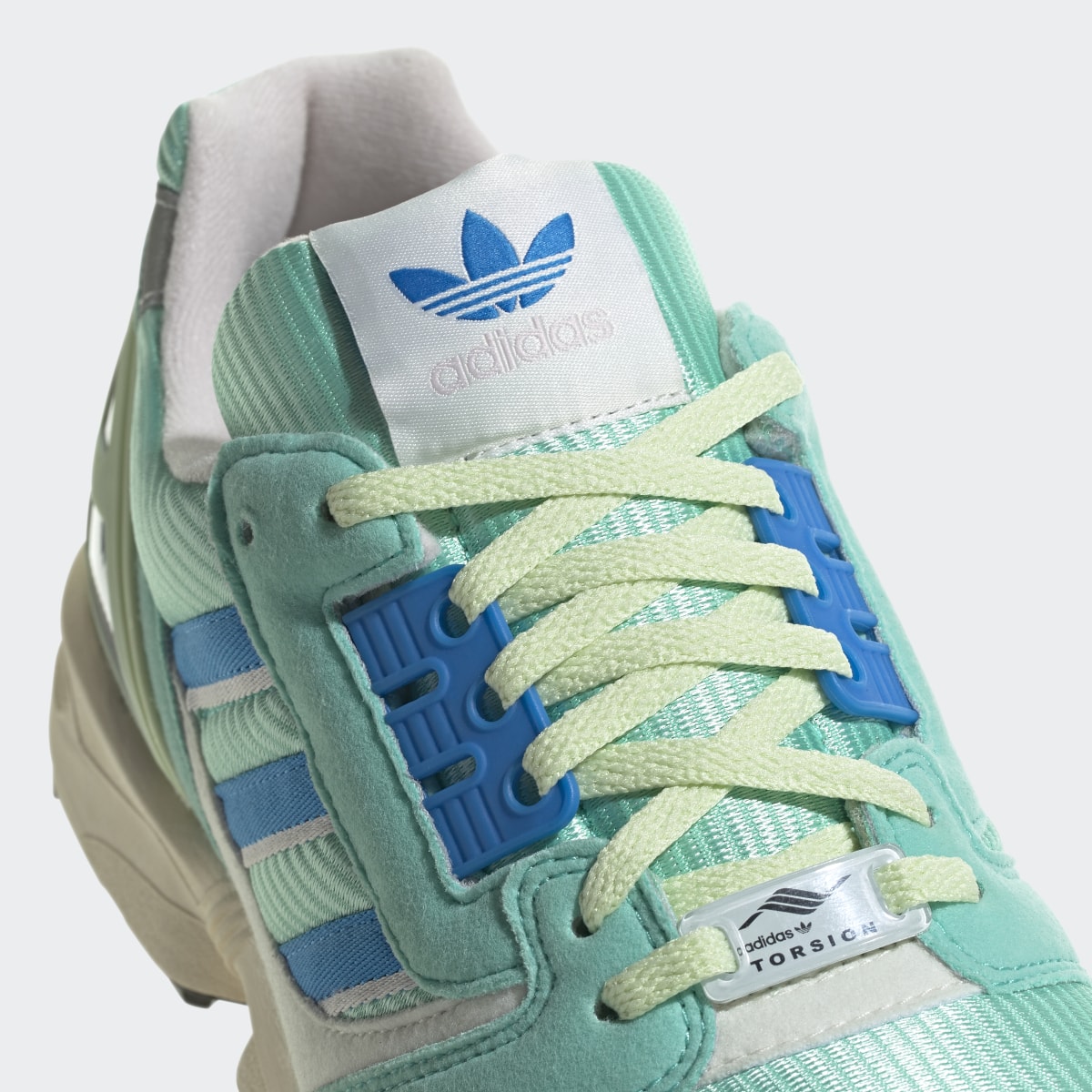 Adidas Tenis ZX 8000. 9