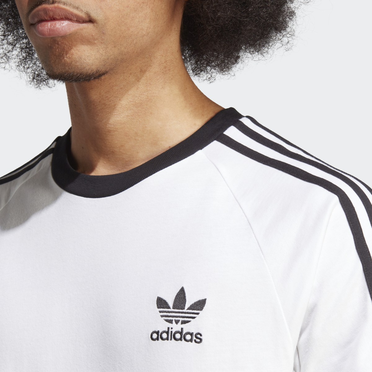Adidas Adicolor Classics 3-Stripes T-Shirt. 6