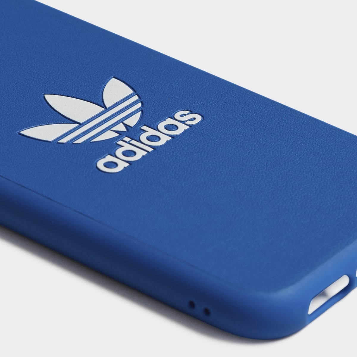 Adidas OR Moulded Case BASIC for iPhone 11. 4