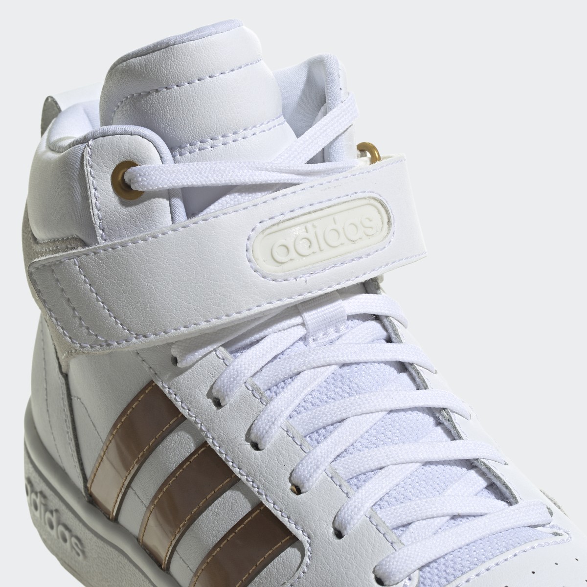 Adidas Sapatilhas de Basquetebol e Lifestyle Cloudfoam Super Mid Postmove. 9