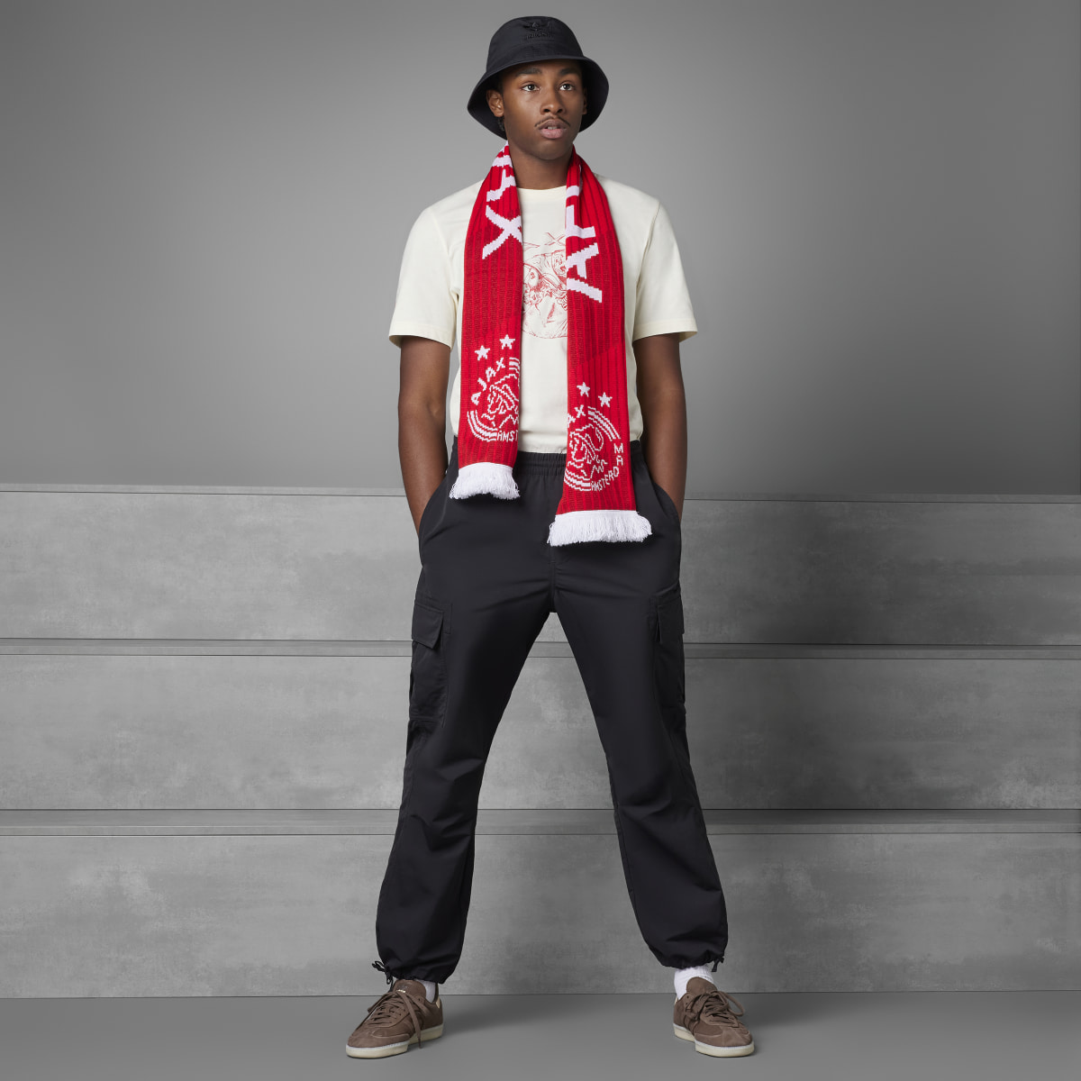 Adidas Camiseta Ajax OG Graphic. 5