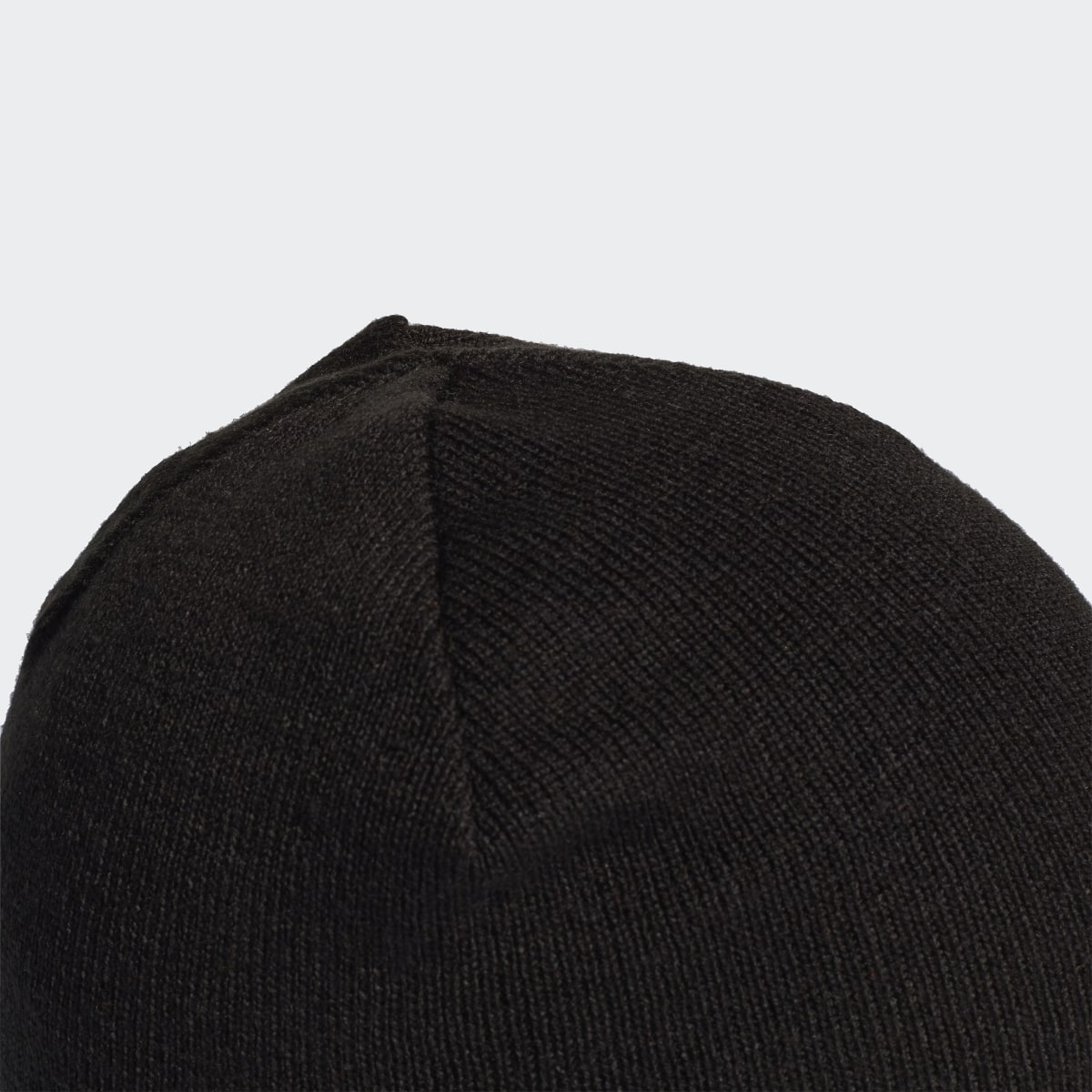 Adidas Bonnet Logo. 4