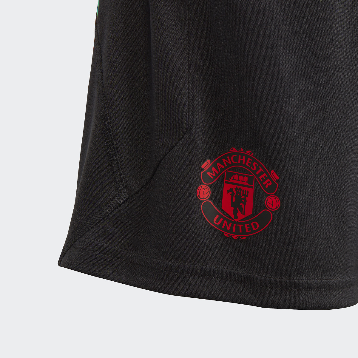 Adidas Manchester United Tiro 23 Kids Trainingsshorts. 5