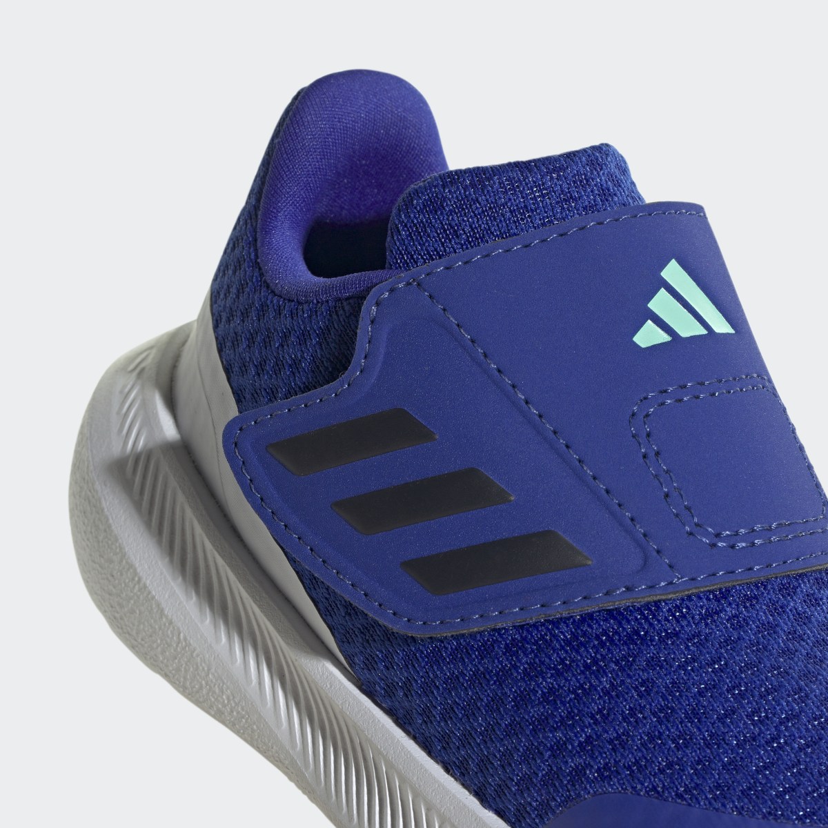 Adidas Chaussure à scratch RunFalcon 3.0. 9