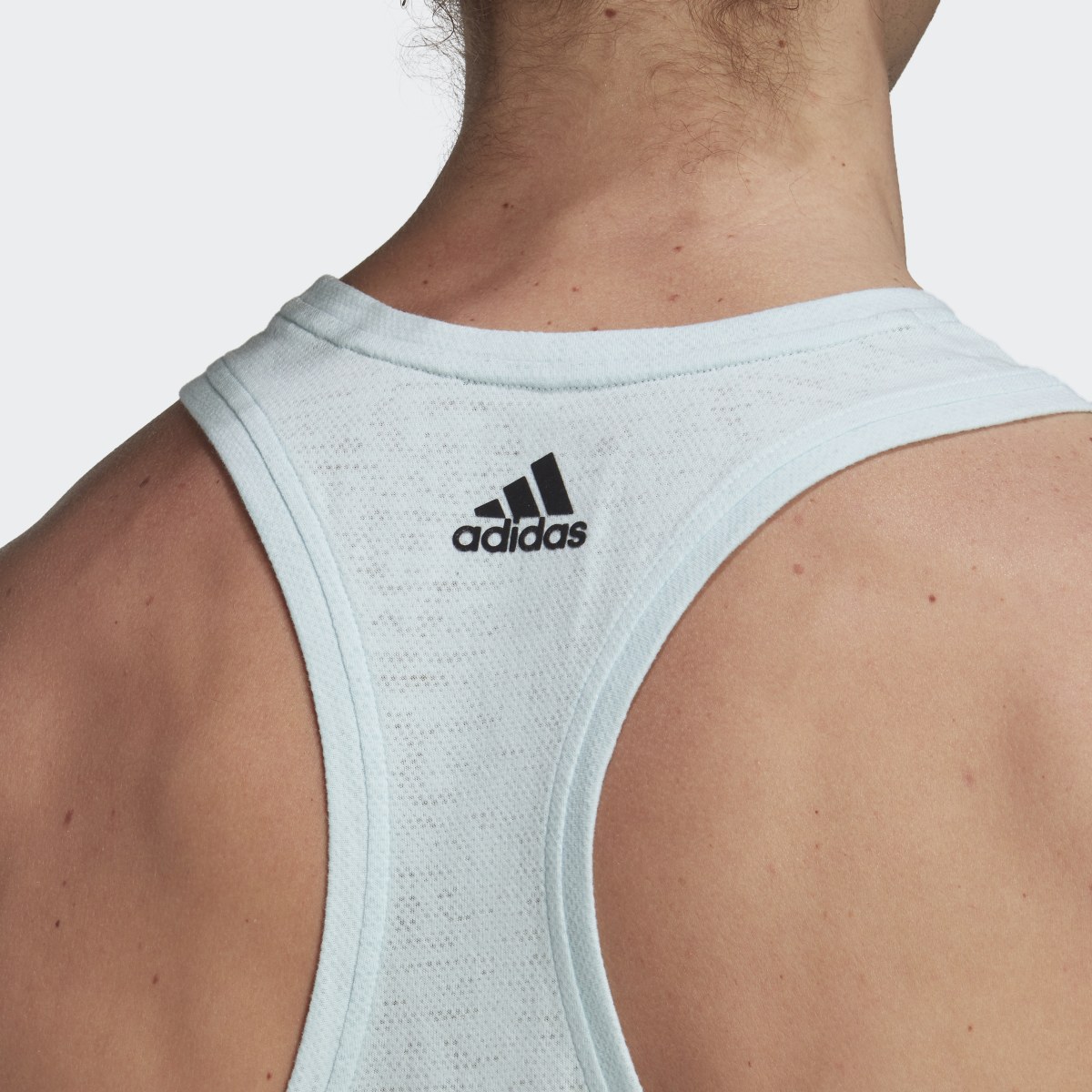 Adidas Playera sin Mangas de Entrenamiento Yoga. 6