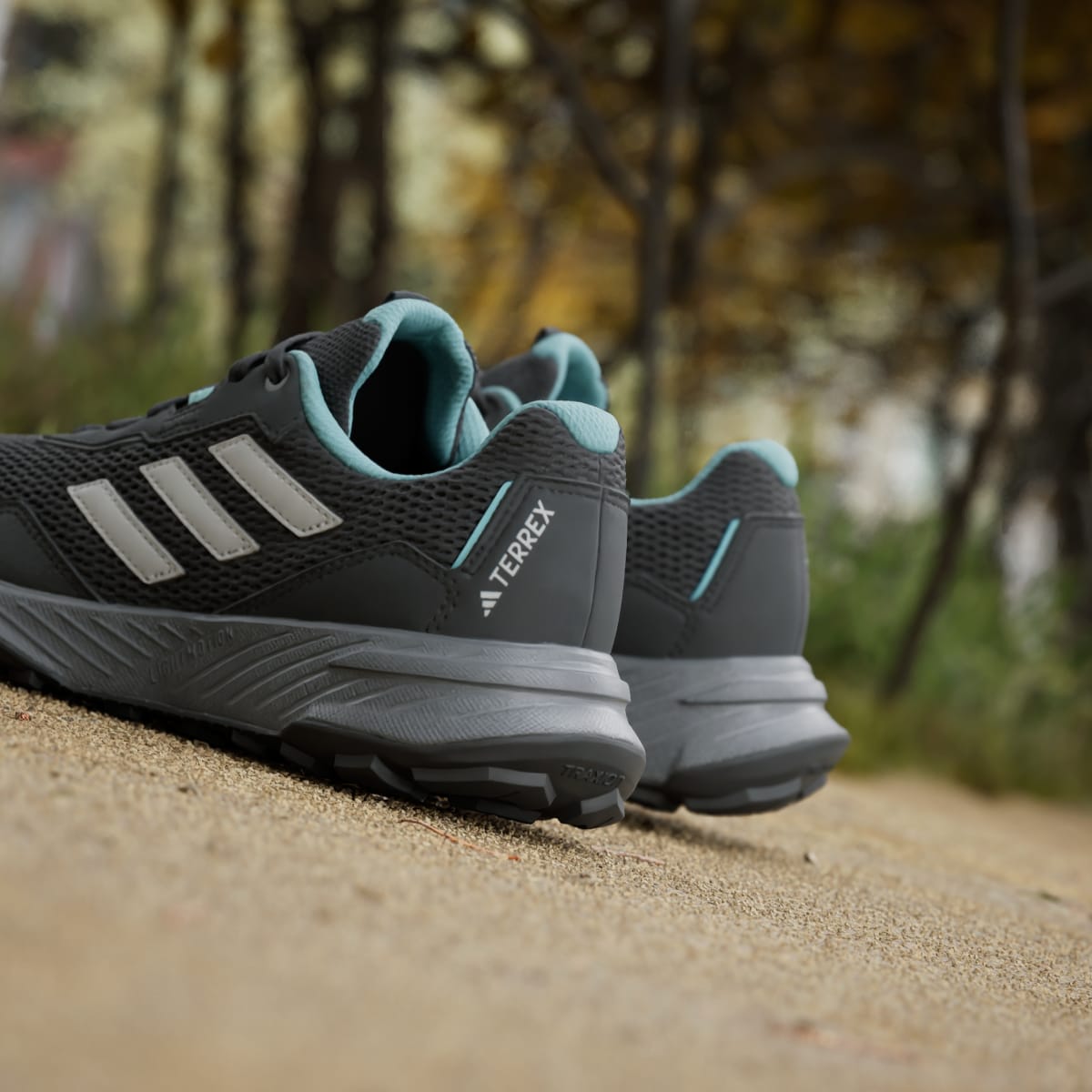 Adidas Buty Tracefinder Trail Running. 10