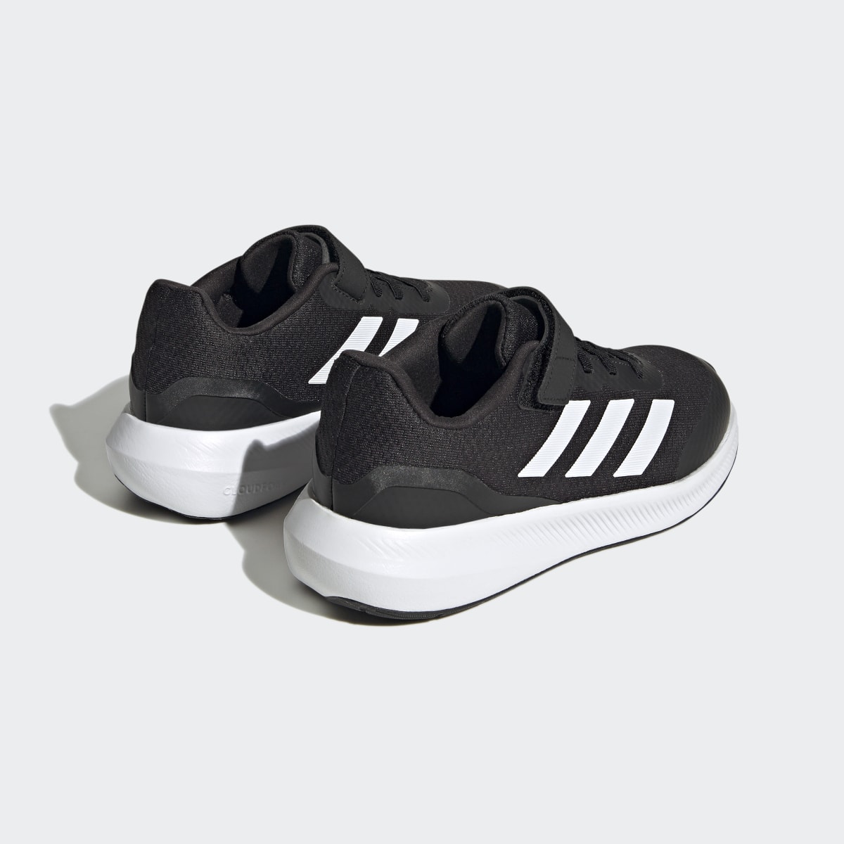 Adidas Chaussure à lacets élastiques et scratch RunFalcon 3.0. 6