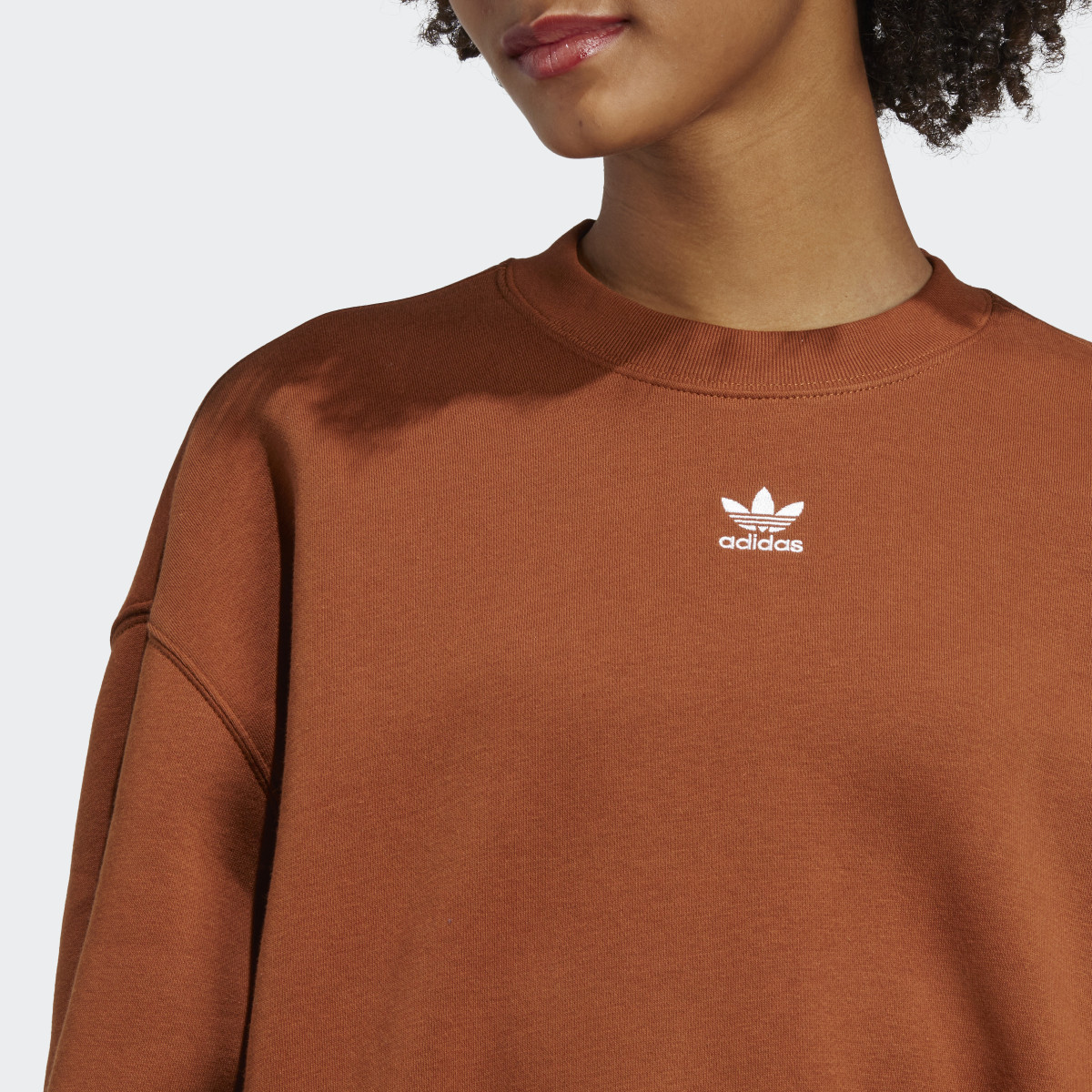 Adidas Sweatshirt. 6