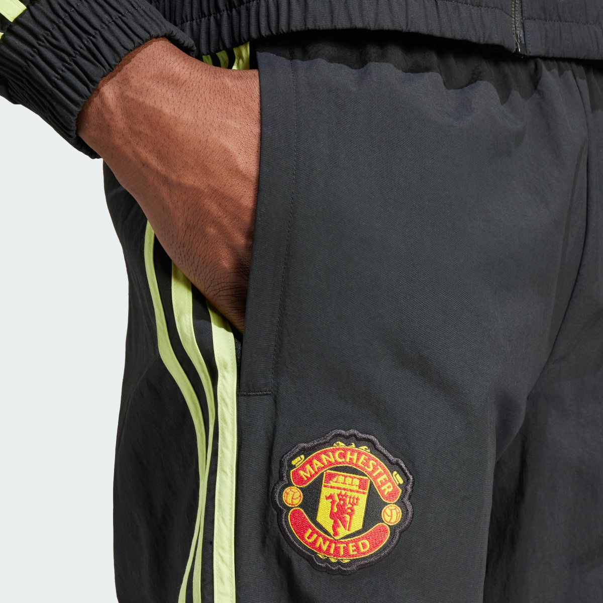 Adidas Pantalon de survêtement toile Manchester United. 8
