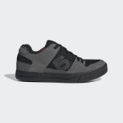 Produktfärg: Grey Five / Core Black / Grey Four