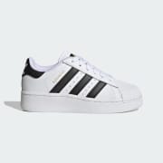 Color del artículo: Cloud White / Core Black / Gold Metallic