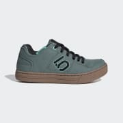 Color del artículo: Hazy Emerald / Core Black / Acid Mint