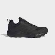 Color del artículo: Core Black / Core Black / Grey Five