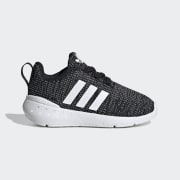 Farbe: Core Black / Cloud White / Grey Five