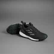 Farbe: Core Black / Grey Four / Cloud White