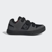 Color del artículo: Grey Five / Core Black / Grey Four