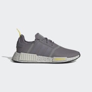 Color del artículo: Trace Grey / Cloud White / Core Black
