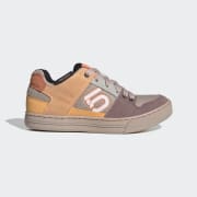 Color del artículo: Wonder Taupe / Cloud White / Acid Orange