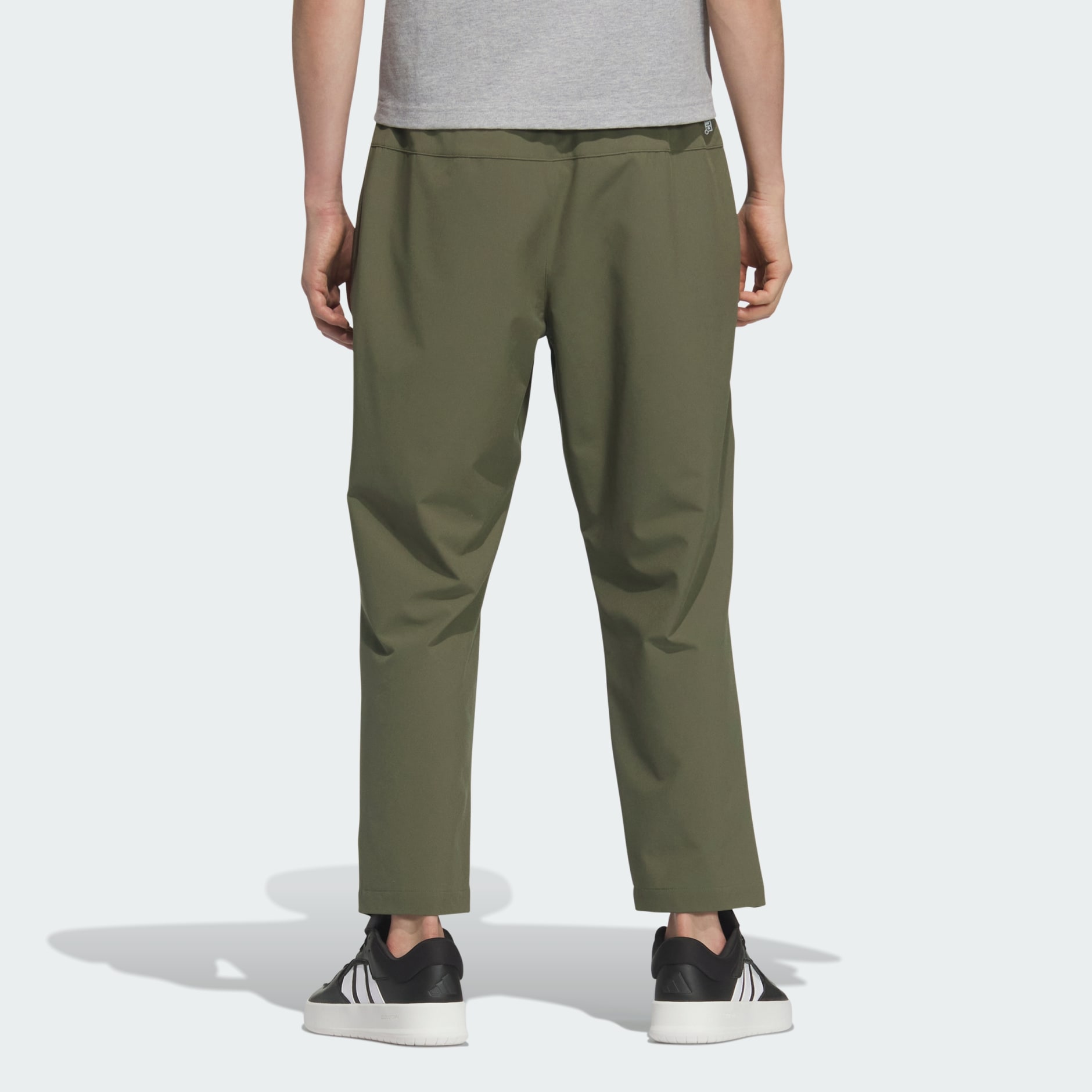 Must Haves Entry Woven Pants