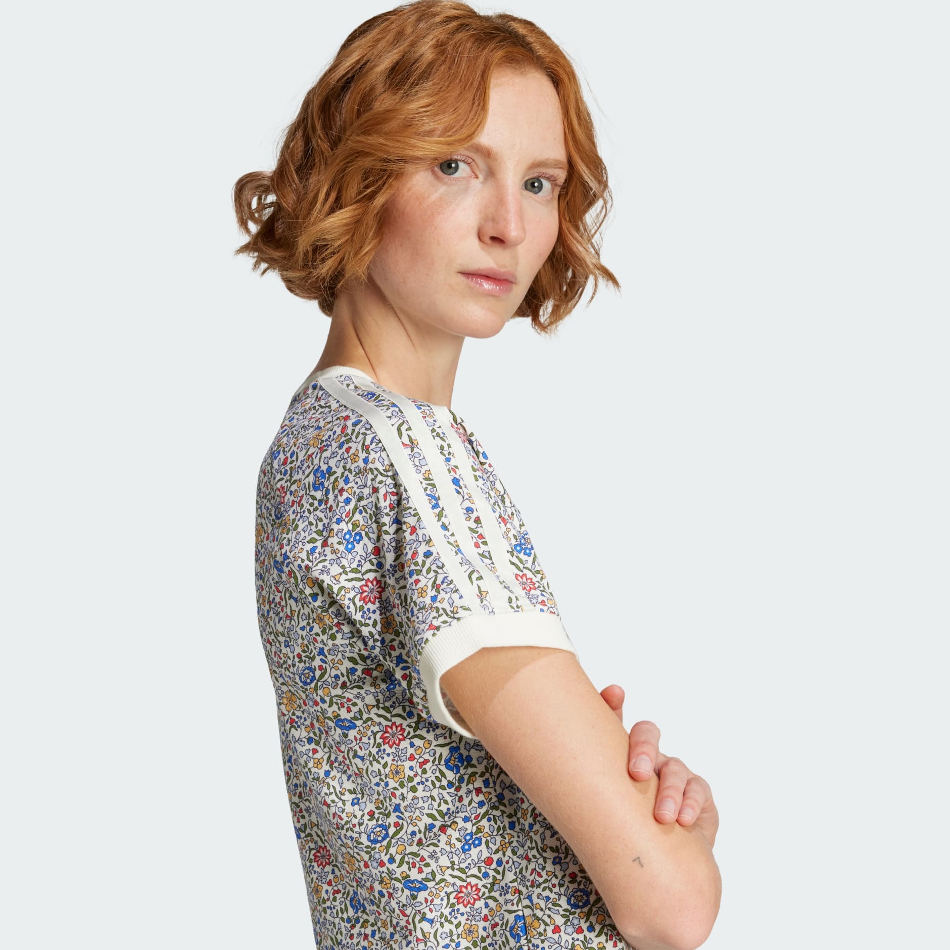 تيشيرت adidas Originals x Liberty London Cali