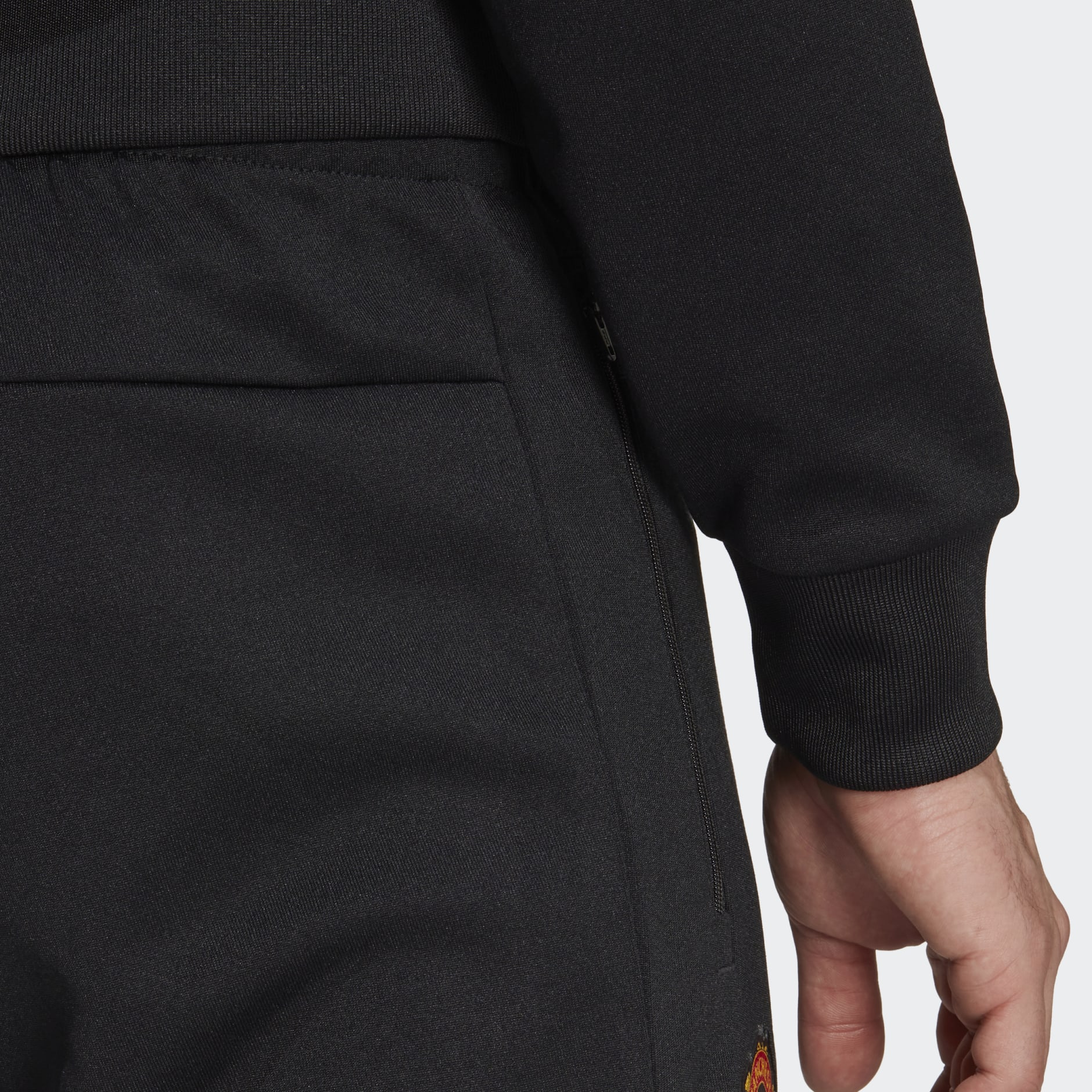 Manchester United Essentials Trefoil Track Pants