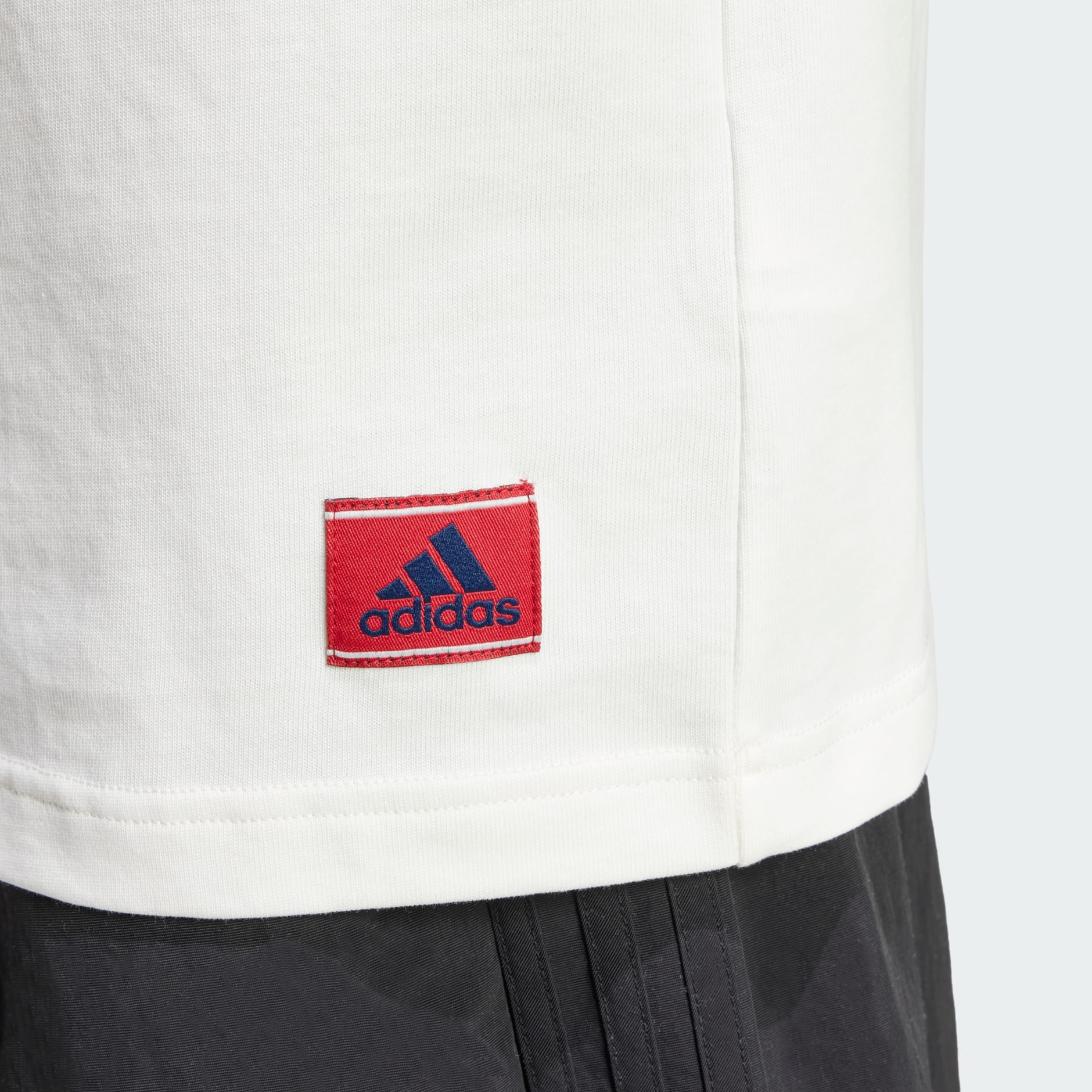 ★adidas★ BOS T-CLOUD WHITE IM7840 adidas Originals - adidas Badge of Sport Tee - White