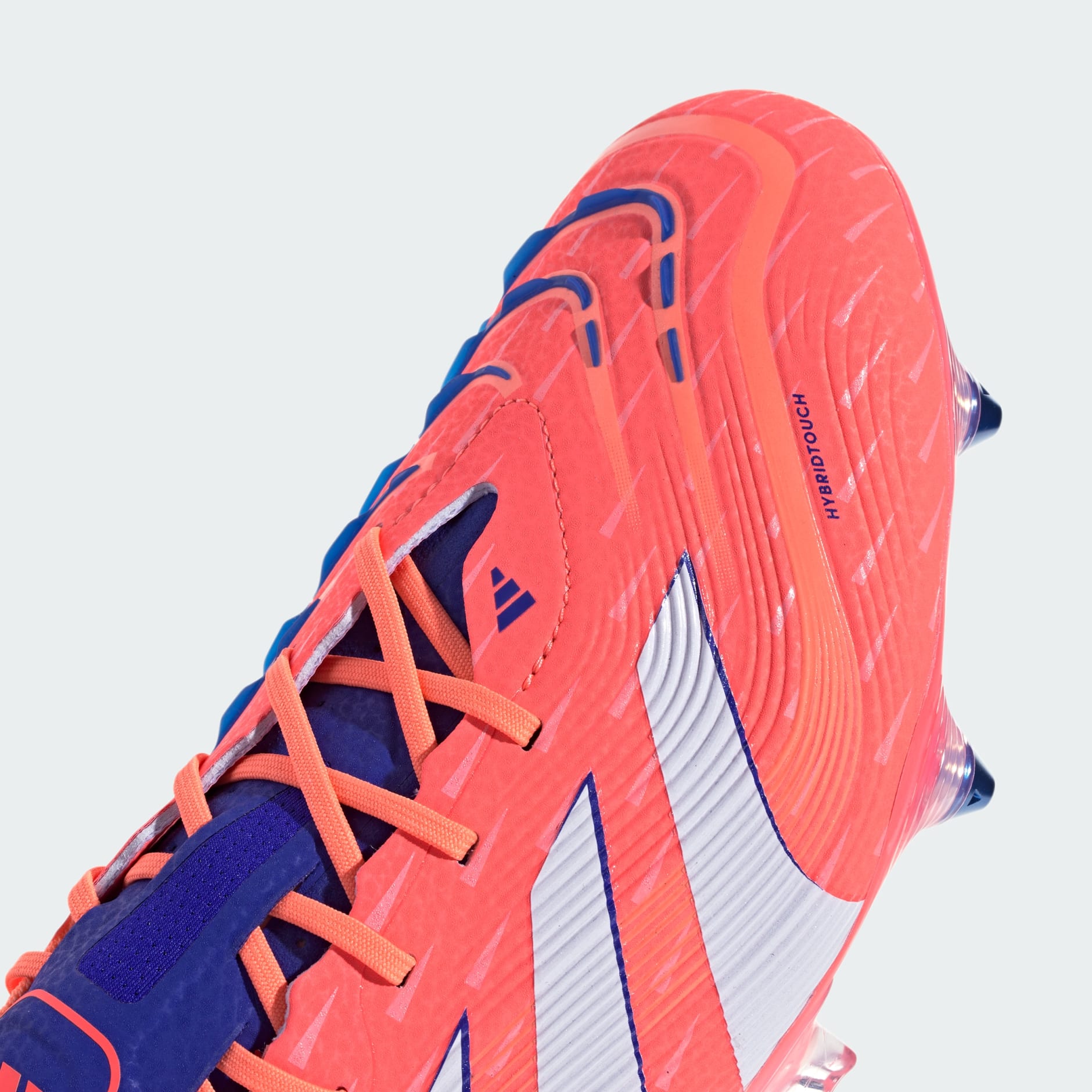 Ghete Predator Elite pentru teren moale