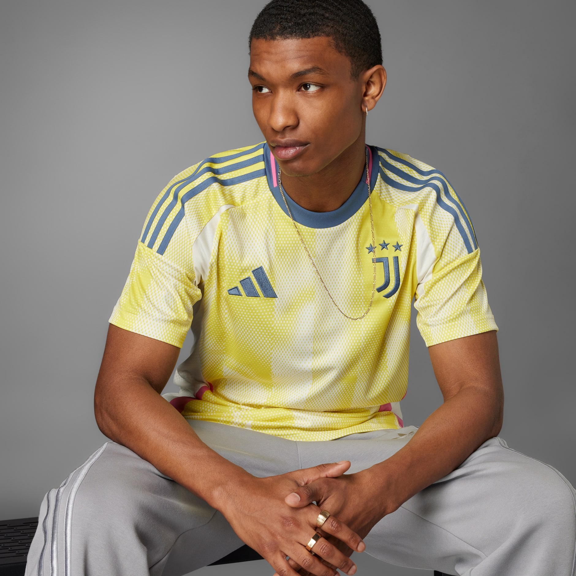 Camiseta Visitante Juventus 24/25