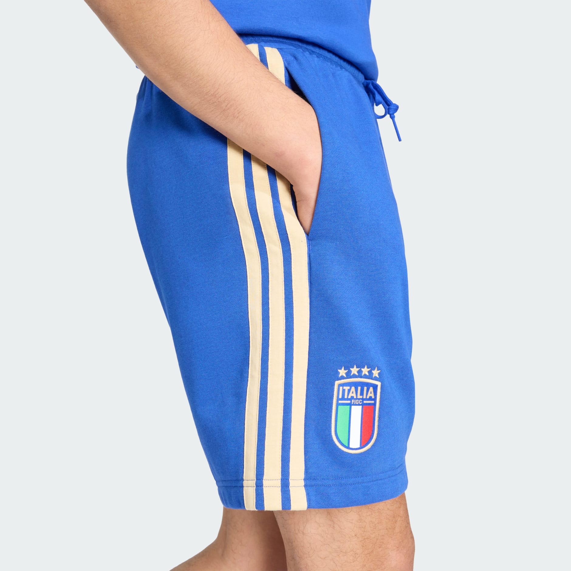 Short Italie DNA