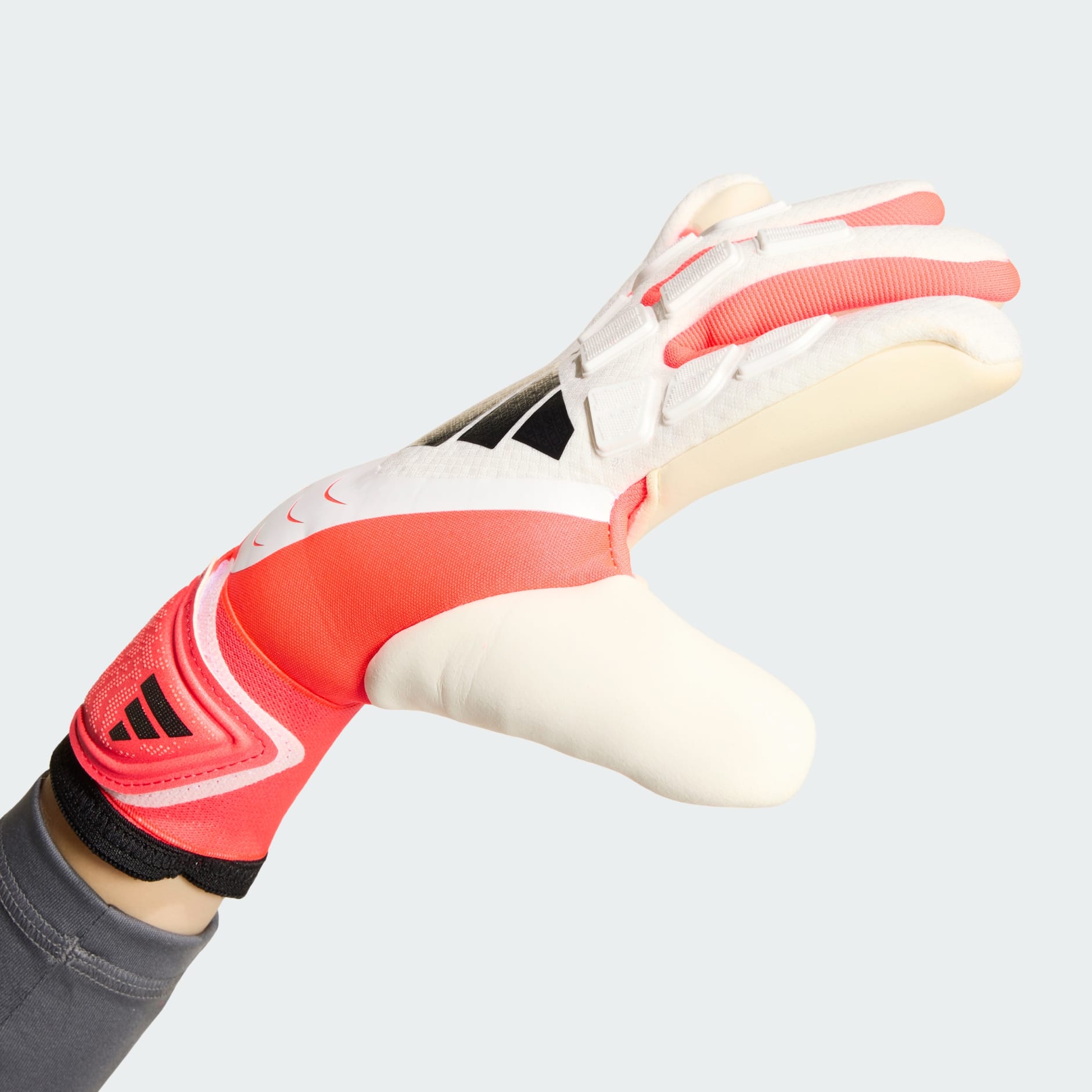 VRATARSKE RUKAVICE PREDATOR PRO JUNIOR