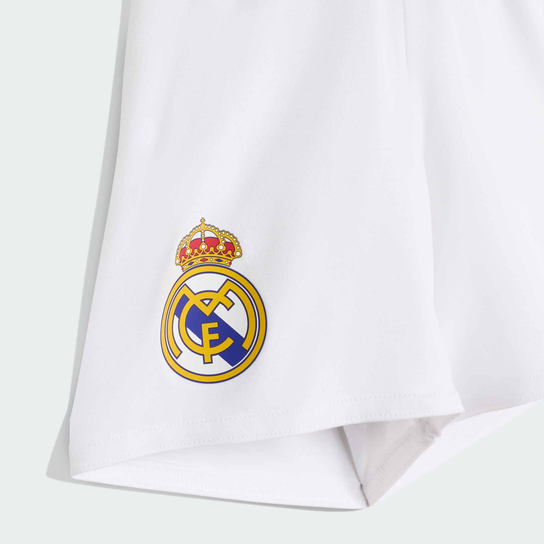 Echipament Real Madrid 25/26 pentru meciurile de acasă, pentru bebeluși