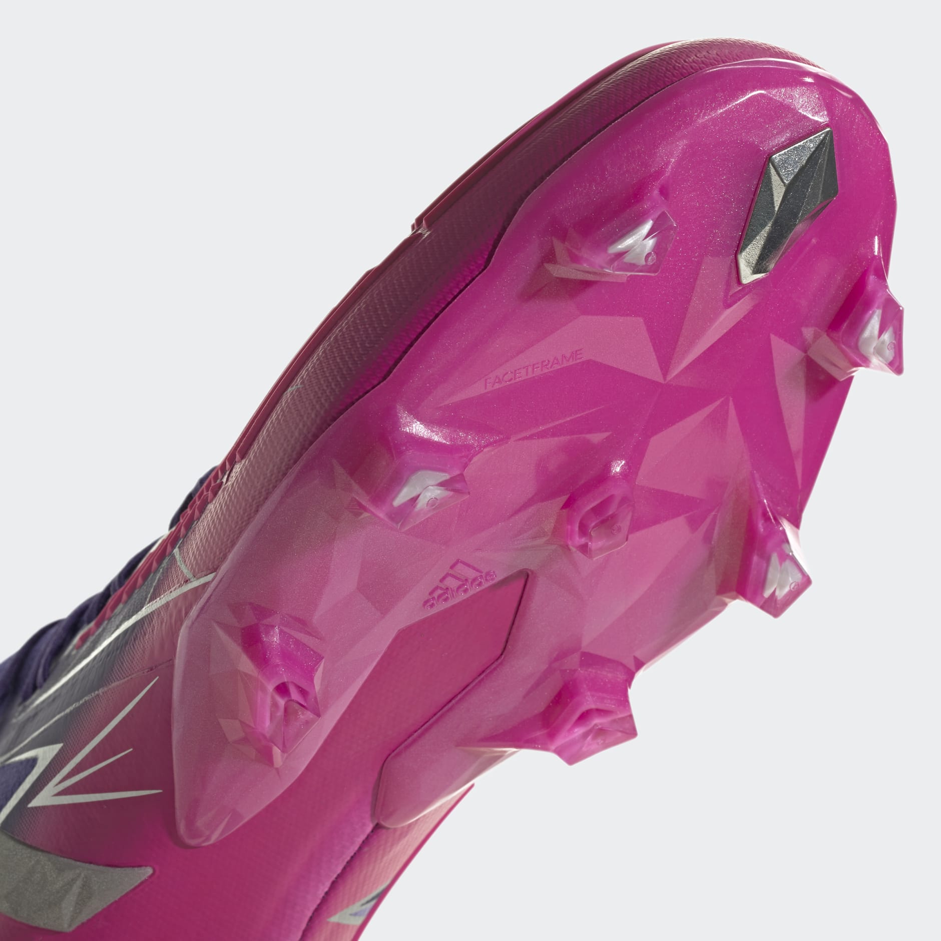 Predator Edge.1 Low Firm Ground Boots