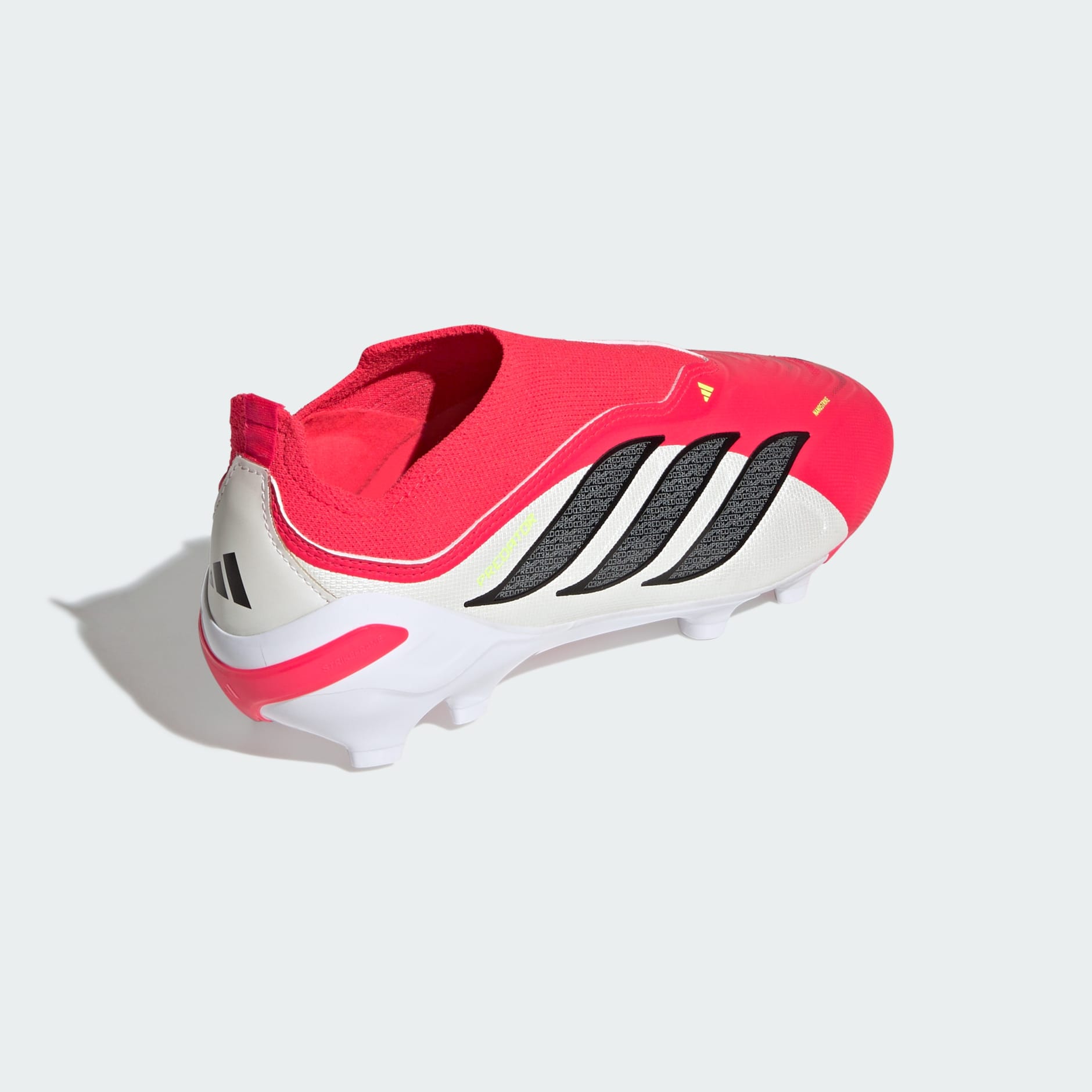 PREDATOR LEAGUE Laceless Firm Ground Football Boots Kids