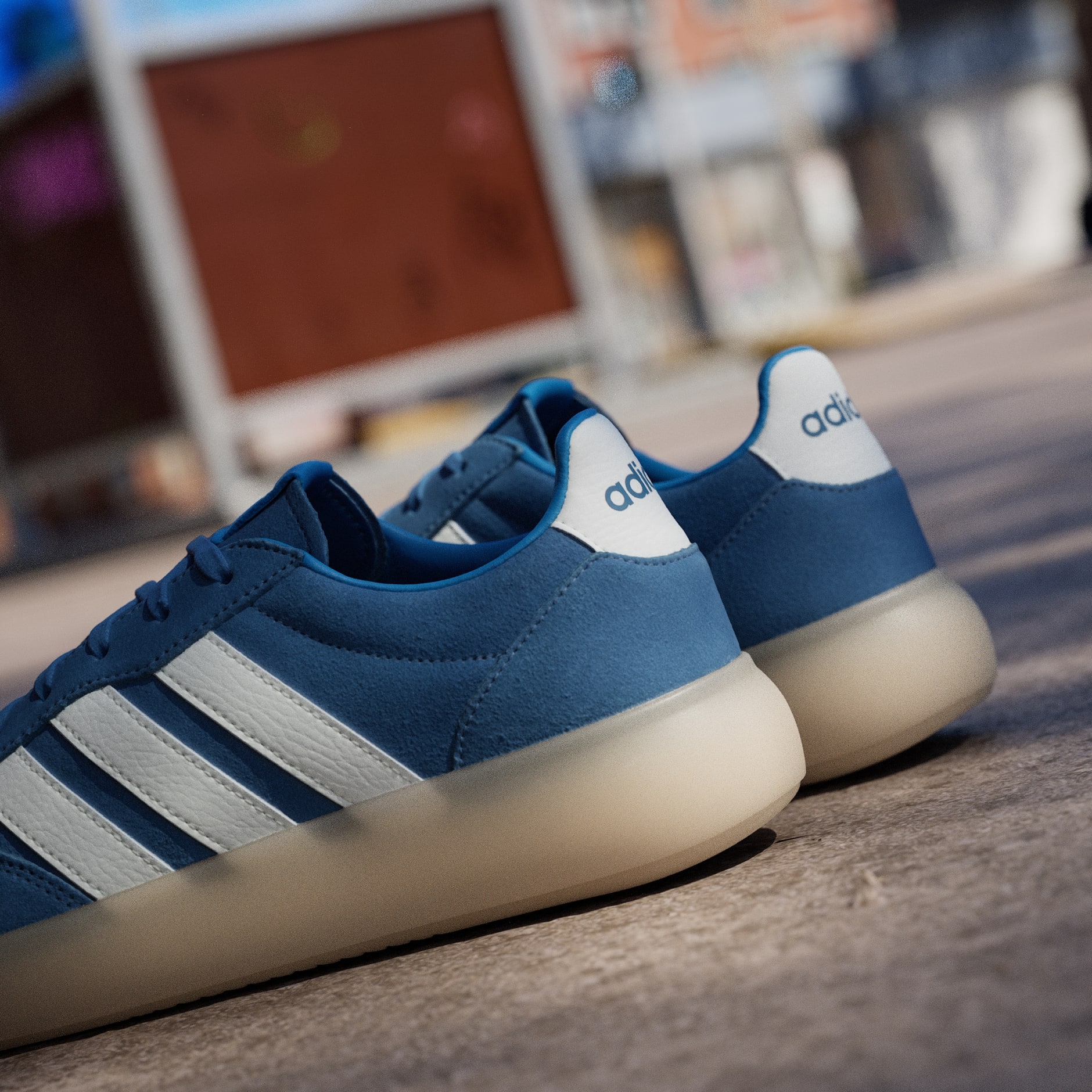 PANTOFI BARREDA DECODE