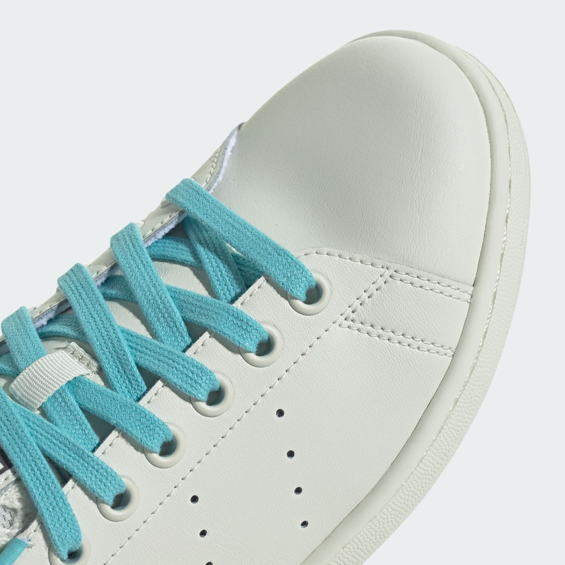 Adidas Stan selling Smith 7 Y White Blue