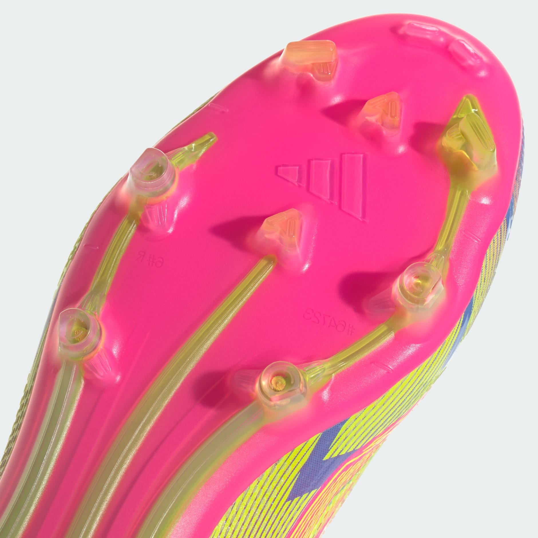 Guayos F50 Pro Mid Terreno Firme