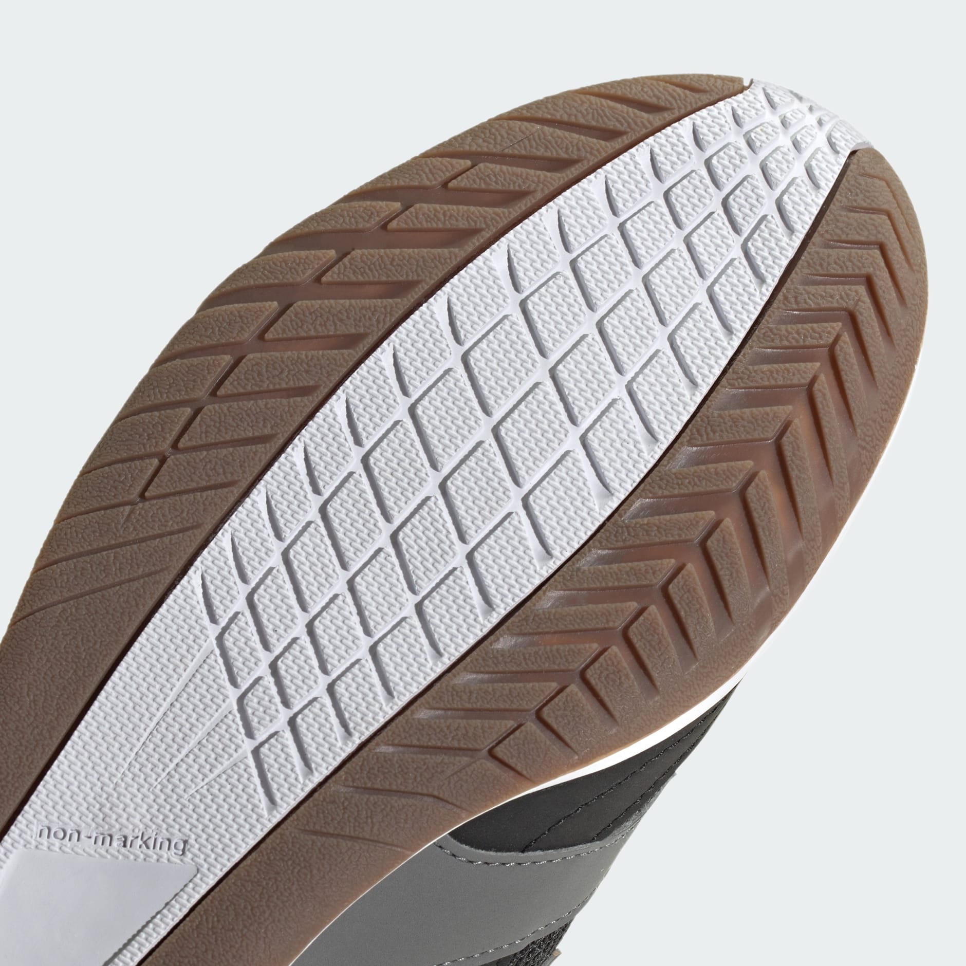 Guayos Predator Club Cancha Cubierta